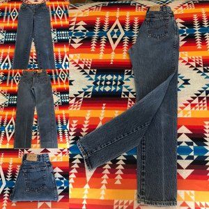 High wasted Levi jeans